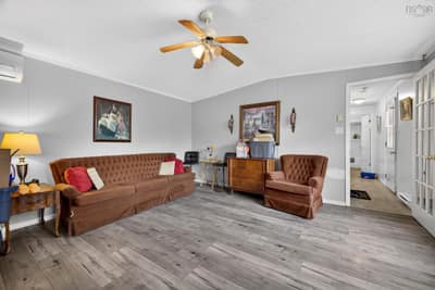 1050 Waddens Court — photo 5