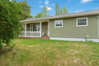 127 Highland Avenue — photo 2