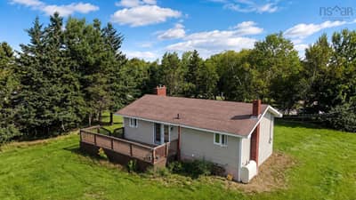 365 Johnson Rd — photo 2