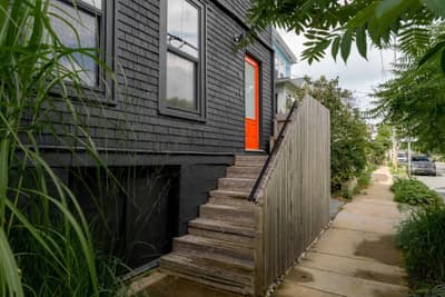 15 Dahlia Street — photo 2