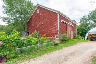 1022 Ward Road — photo 4