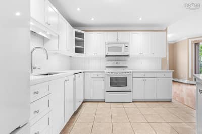 78 Regency Park Drive #207 — photo 4