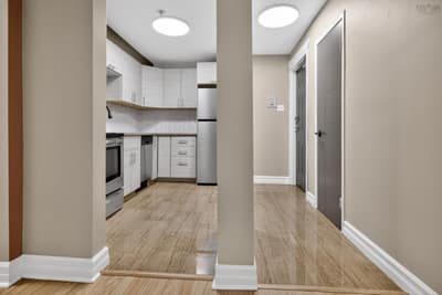 1510 Lilac Street #15 — photo 4