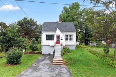 1 Piers Avenue — photo 2