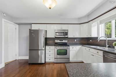 207 Cresthaven Drive — photo 5