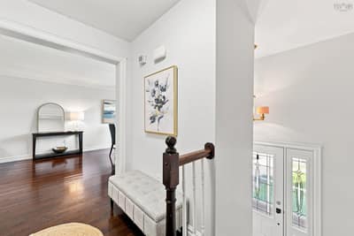 42 Lasalle Court — photo 4