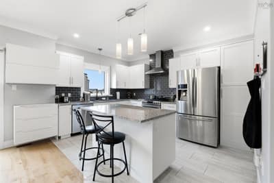 52 Eliza Ritchie Crescent — photo 4