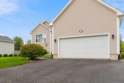 32 Terra Nova Drive — photo 2
