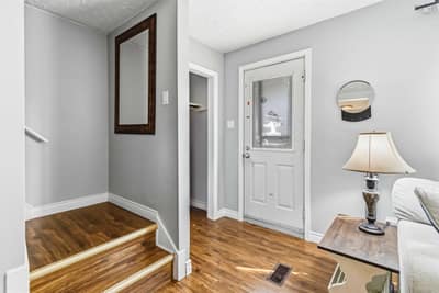 32 Lynnville Drive — photo 3