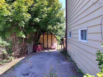 219 Rockdale Avenue — photo 4
