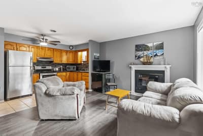 1793 Oxford Street — photo 3