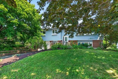 63 Oakmount Drive — photo 2
