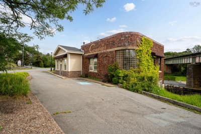 1405 Bedford Highway — photo 3