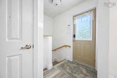 344 Newlands Avenue — photo 5