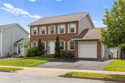 785 Basinview Drive — photo 2