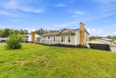 32 Tamarack Circle — photo 4