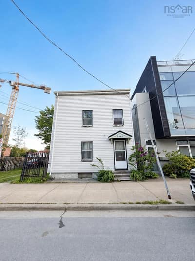 2660 King Street — photo 3