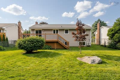 20 Parkland Avenue — photo 3