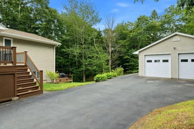 47 Stone Mount Drive — photo 4