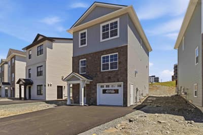 18 Pearlgarden Close #PC-5 — photo 2