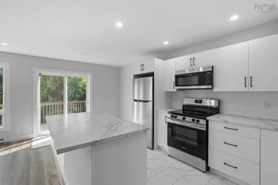 114-116 Thornhill Drive — photo 5