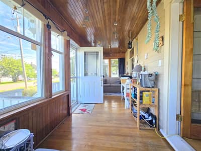35 Maple Street — photo 3