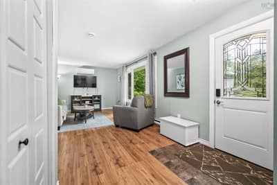 21 Cathy Road — photo 5