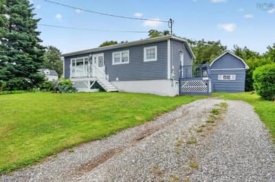 135 Forrest Street — photo 2