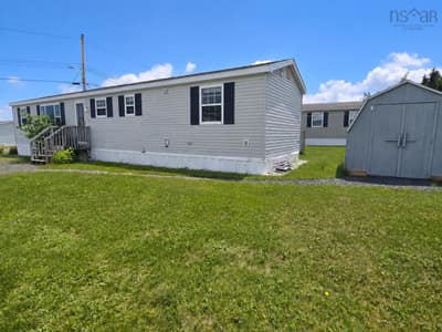 58 Greenhill Drive — photo 2