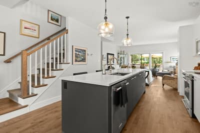 28B Rockhaven Drive — photo 3