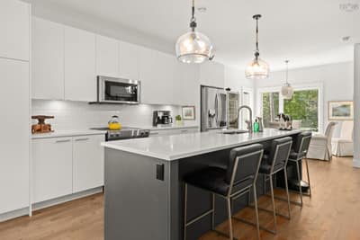 28B Rockhaven Drive — photo 4