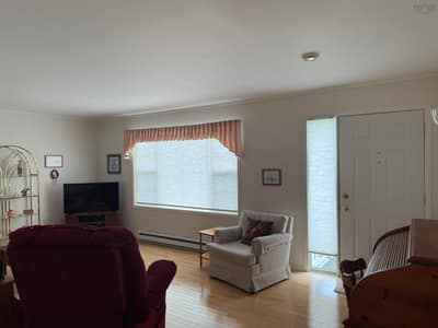 164 Duke Street — photo 5