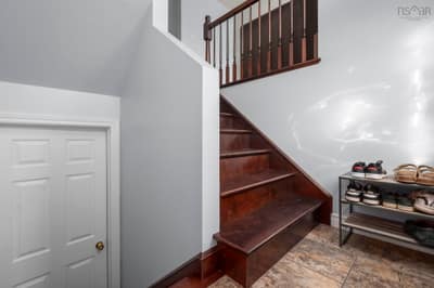 179 Sampson Drive — photo 2