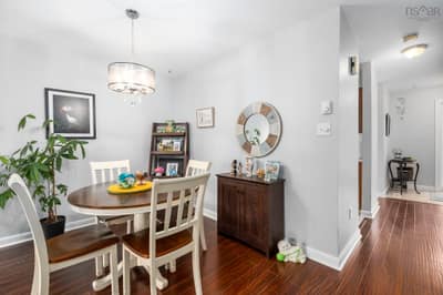 3 Collins Grove Court — photo 4