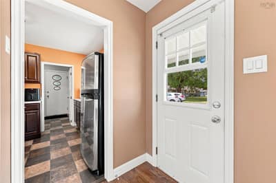 15 Magog Court — photo 4