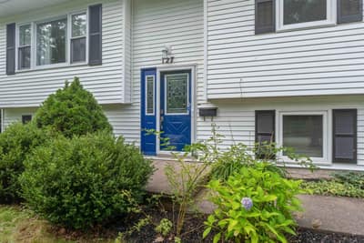 127 Willow Avenue — photo 2