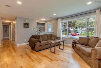4 Clysdale Drive — photo 5