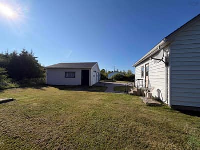 728 Stoney Island Road — photo 4