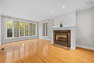 916 Young Avenue — photo 5