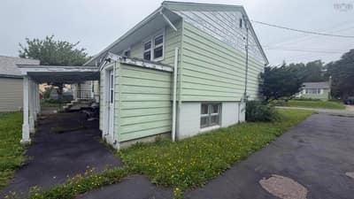 6 Lucien Drive — photo 2