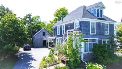 28 St. Andrews Street — photo 2