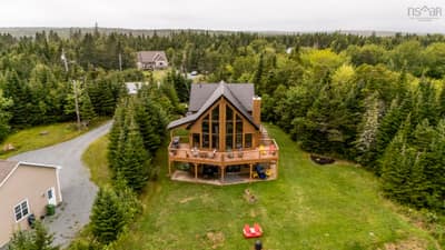 5 Evergreen Crescent — photo 3