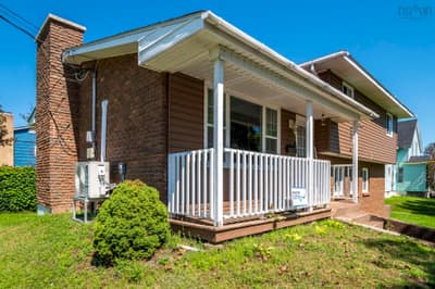 34 Emmanuel Street — photo 2