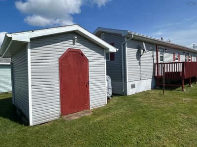 104 Butts Street — photo 4