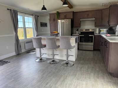 2185 Louisbourg Highway — photo 4