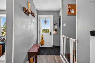 1030 Sackville Drive — photo 2