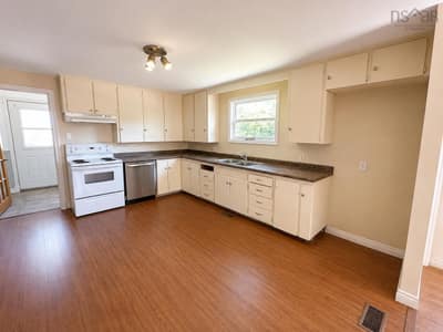 1286 Eastern Shore Road — photo 4