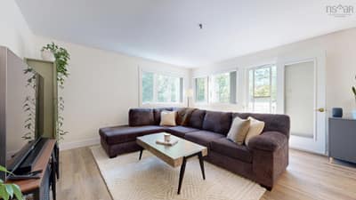 118 Farnham Gate Road #204 — photo 3