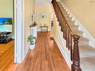 92 Mackay Street — photo 3