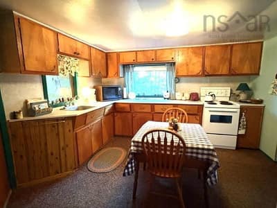 787 Shore Road — photo 7